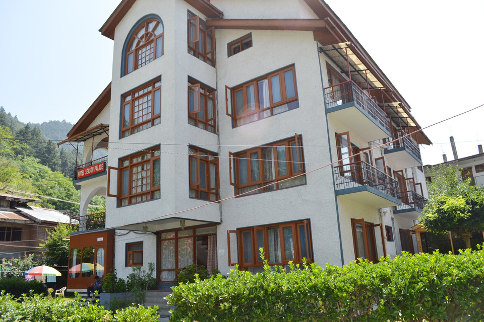 Hotel Season Palace23