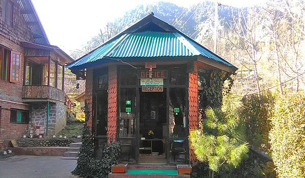 brown-palace-pahalgam
